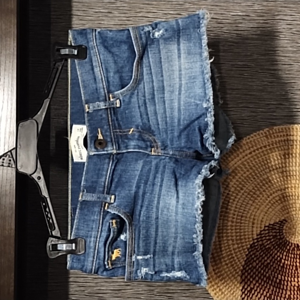 Abercrombie Kids Shorts Denim Pockets Logo Distressed Size 14